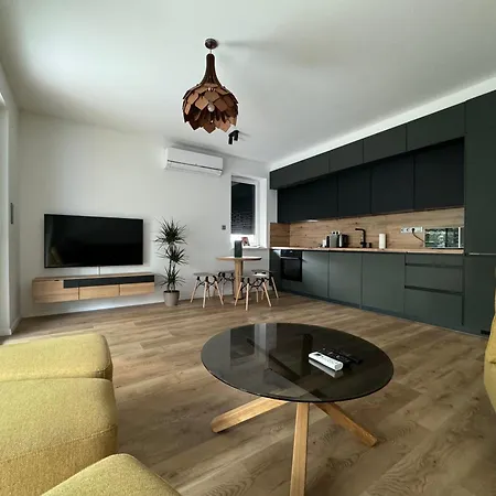 Willow Nest Apartman *