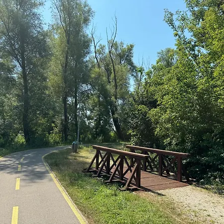 Willow Nest شقة Balatonfůzfő